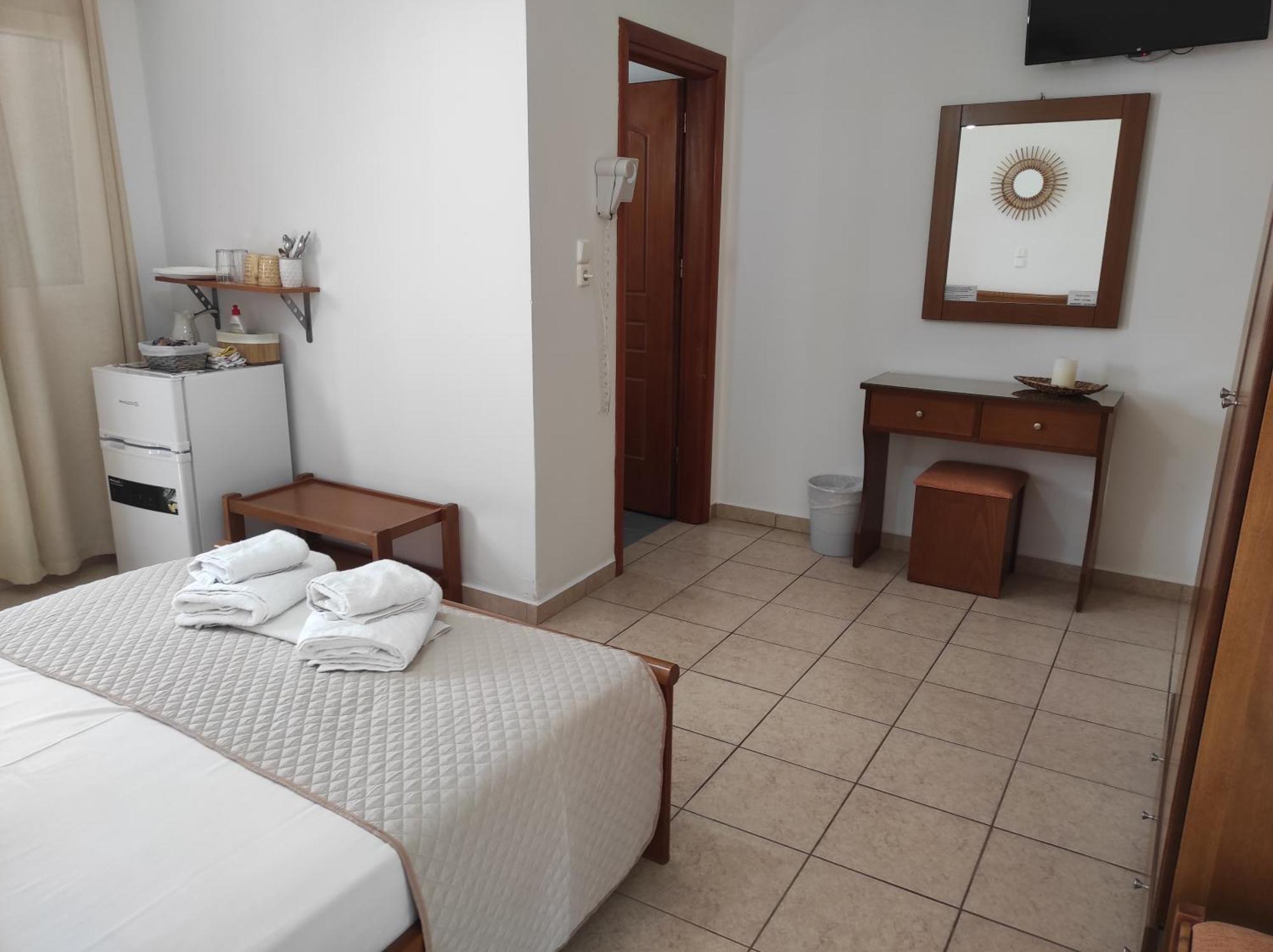 Vythos Apartment Adamantas  Exterior photo