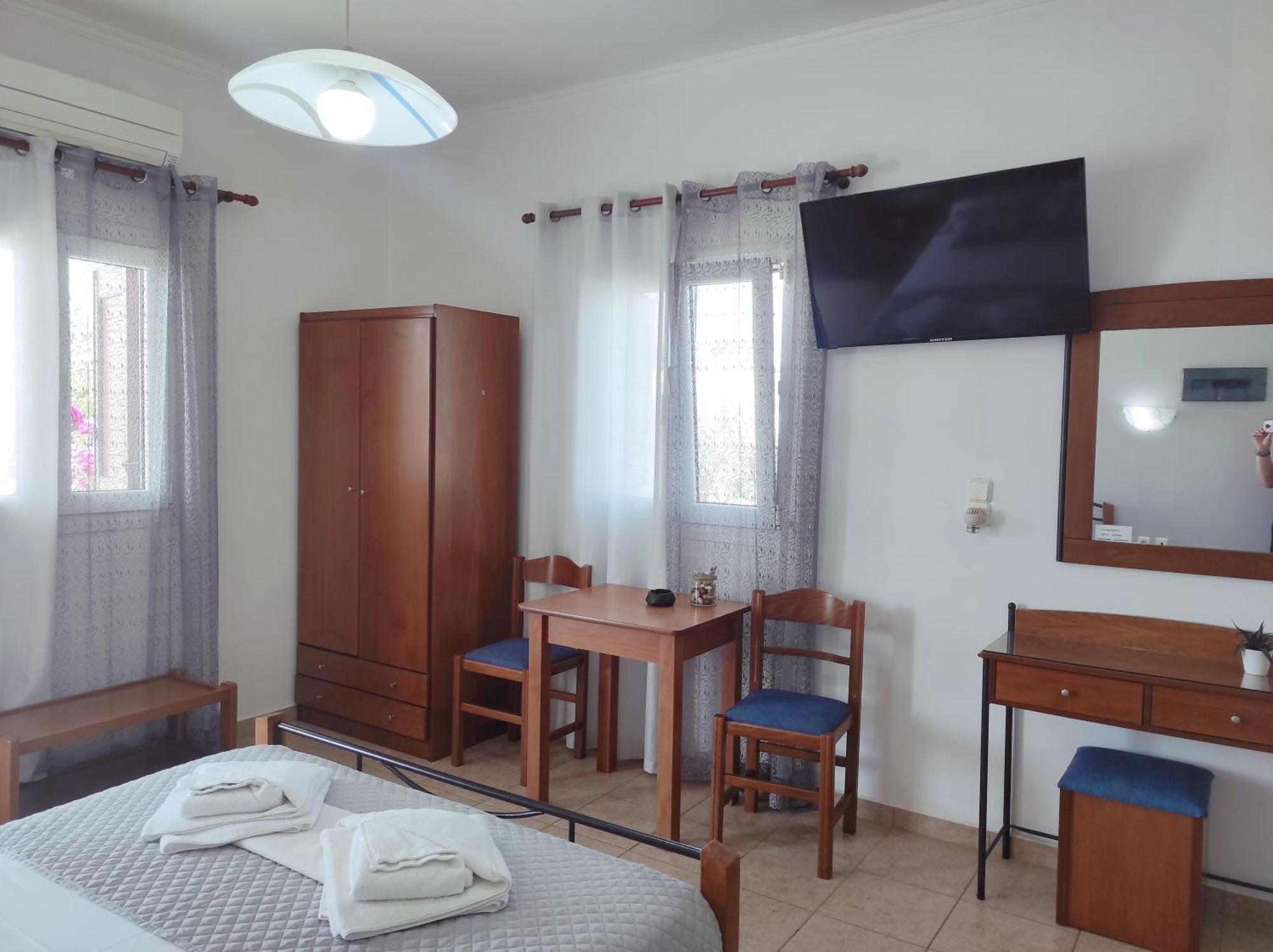 Vythos Apartment Adamantas  Exterior photo