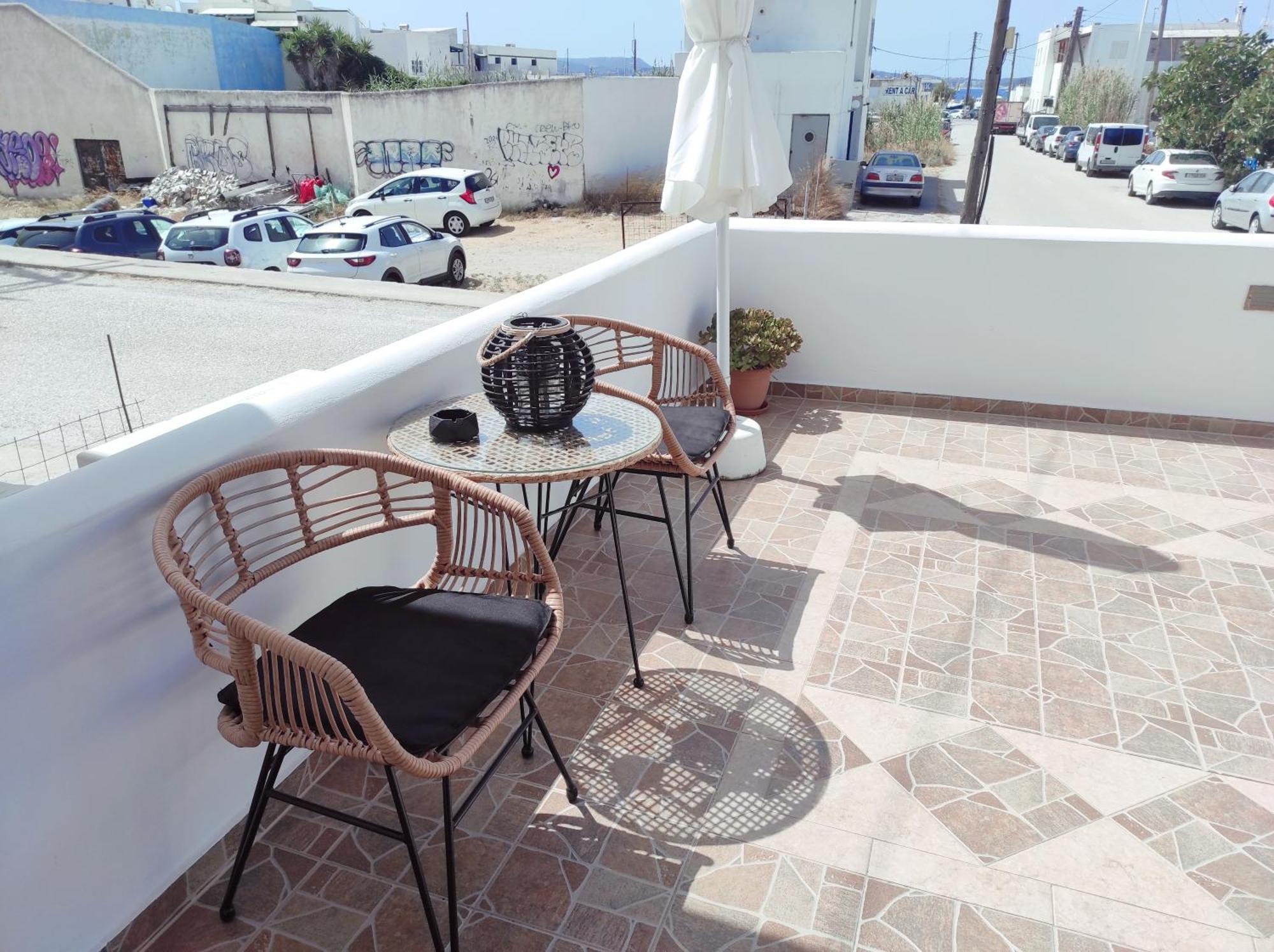 Vythos Apartment Adamantas  Exterior photo